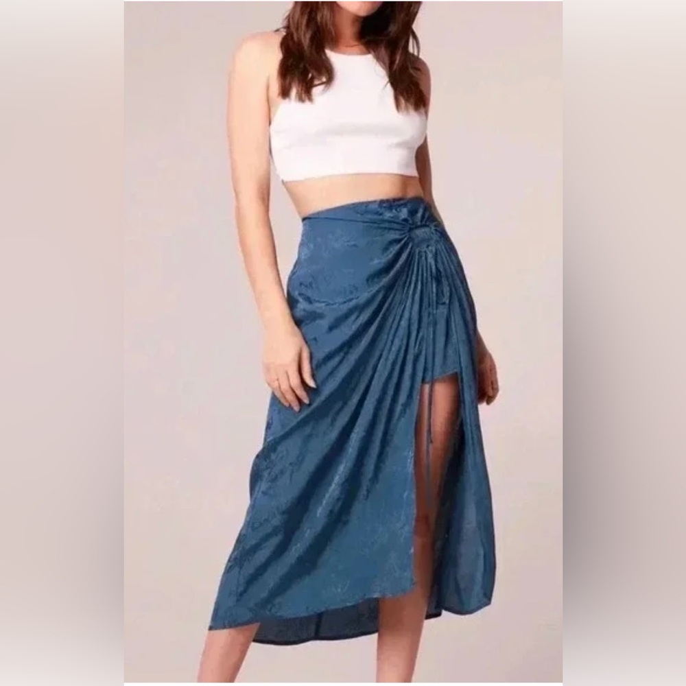NWT Band of the Free skirt